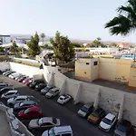 Family Vacation 2 Bedrooms شقة *